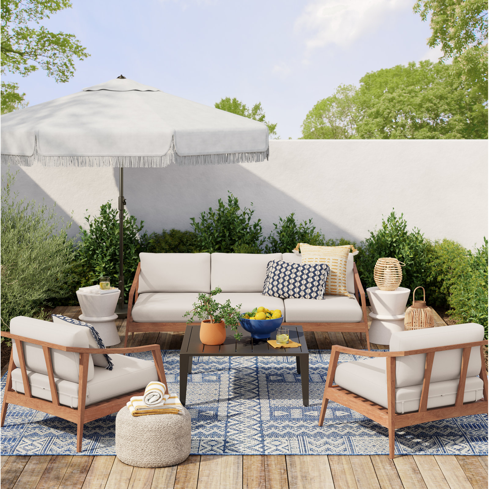 Solstice 40'' Aluminum Outdoor Coffee Table, Gray
