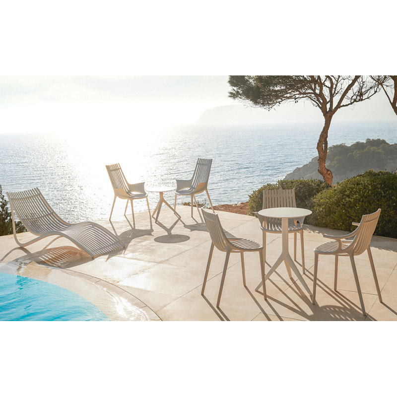Chaise avec accoudoirs empilable Ibiza, Écru