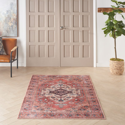 Oriental Machine Woven Polyester Area Rug in Red/Black