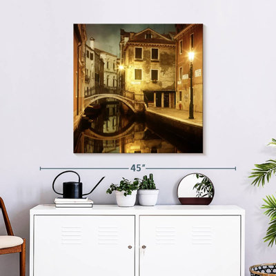 Nicci Side Canal At Night