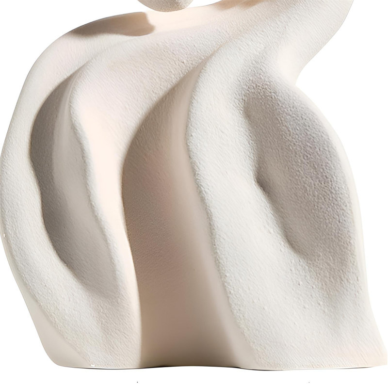 Élégante sculpture abstraite en céramique blanche