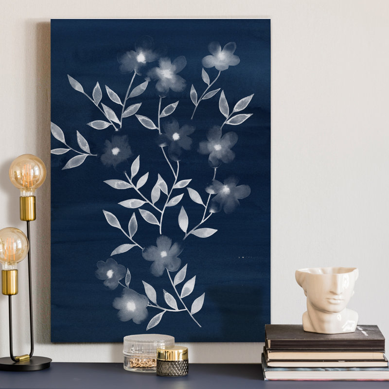 « Flower cyanotype I », reproduction d’art sur toile tendue, H 48 po x l 32 po x P 1 po