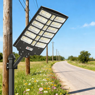 8000W Solar Street Lights Outdoor With Motion Sensor, 7000K Daylight LED For Commercial Parking Lots, Dusk To Dawn Waterproof Solar Powered Lights For Yard And Outdoor Areas