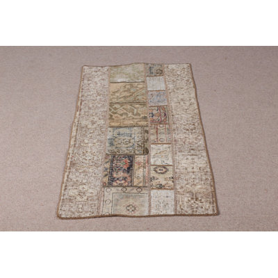 Charmant petit tapis turc beige Oushak rétro idéal pour les tapis de porte et les décorations de ferme pastel