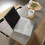 Table basse à plateau relevable, finition brune