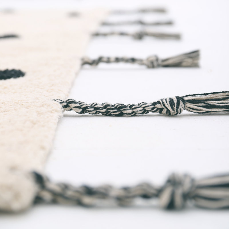 Clukey Hand Tufted Cotton Beige/Black Rug
