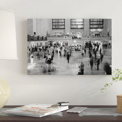 «Passagers at Grand Central Station, Manhattan, NYC, New York State, USA (noir et blanc)», reproduction de photo sur toile