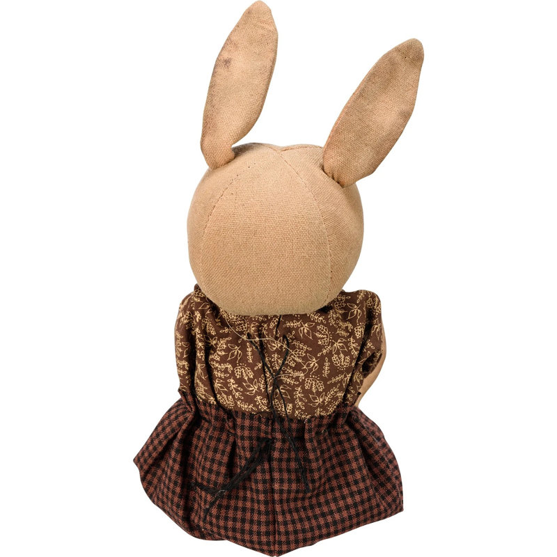  Lapin avec poupée