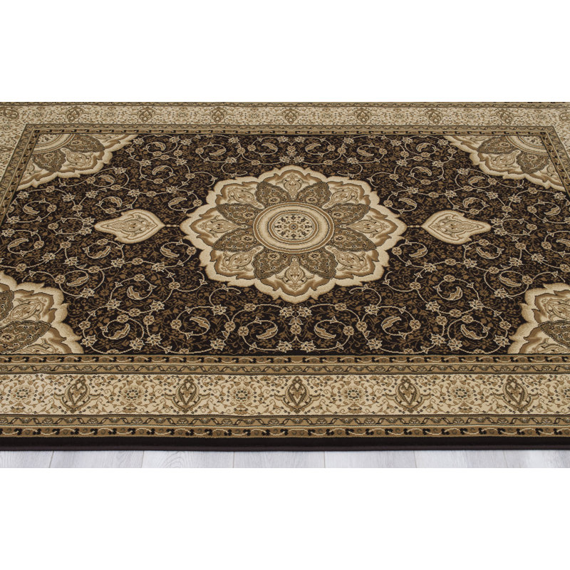 Alezia Oriental Area Rug in Brown/Beige