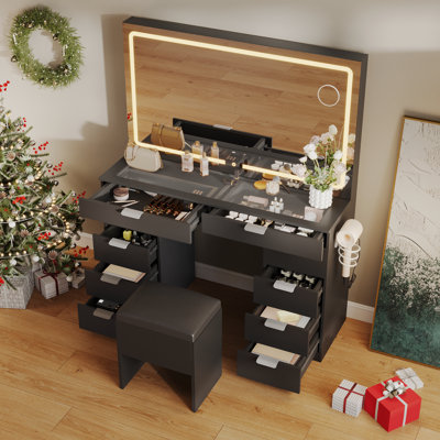 Vanity With Built-In Socket by Ivy Bronx
