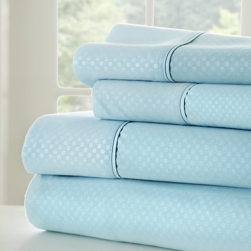 Aqua King Size Cotton Microfiber Checkered Bed Sheet Set