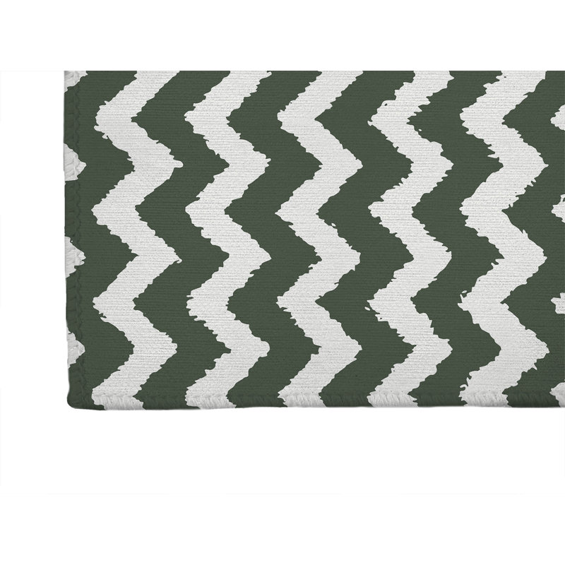 Chevy Tribal Non-Slip Outdoor Rug, Runner 2'6" x 8'