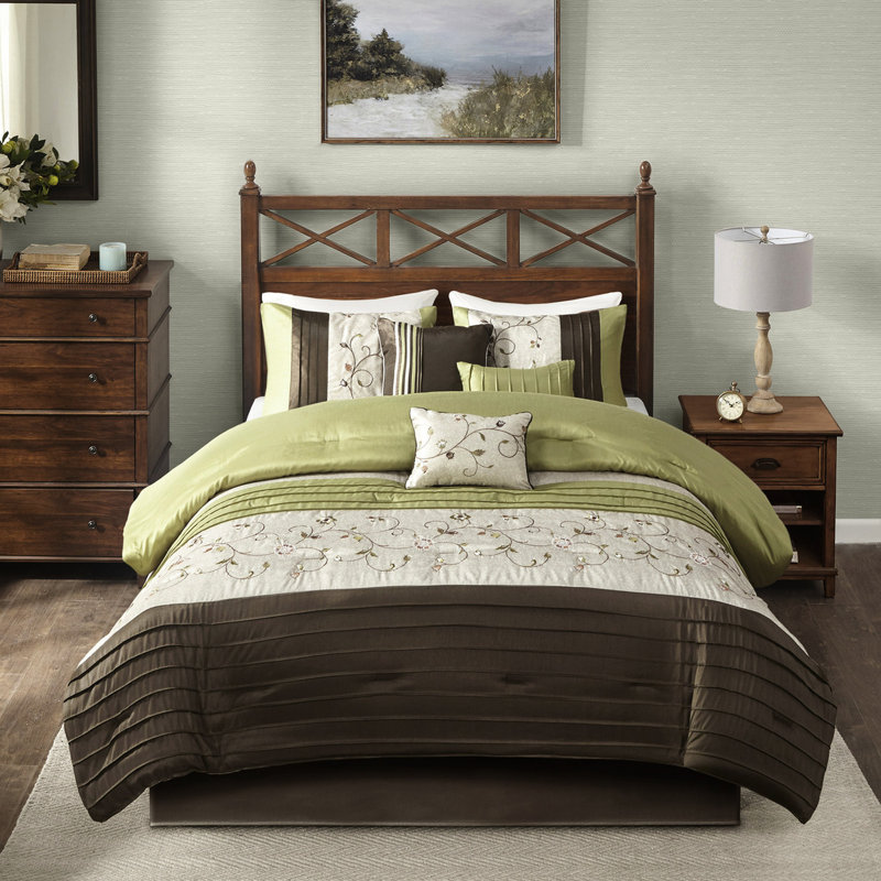 Édredon 7 pièces pour très grand lit - Design 100% broderie ornementale comprenant un édredon, des taies décoratives, des coussins décoratifs et une jupe de lit