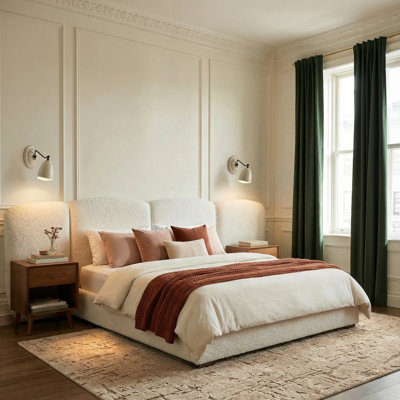 Acadia Queen Bed in Froth White Boucle