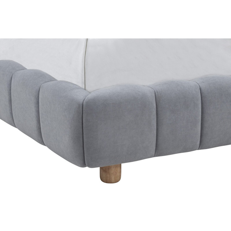 Grand, bleu, lit plateforme en velours, moderne, chambre à lattes à profil bas, contreplaqué, velours, tête de lit, tapissier, cadre de grand lit, profil, rails de chambre à coucher, lattes, quincaillerie, assemblage