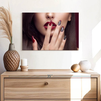 Vogue Red Nails