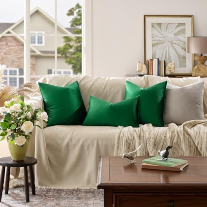 Ensemble de 2 coussins décoratifs en velours vert 18 x 18, Vert, Carré 16 po