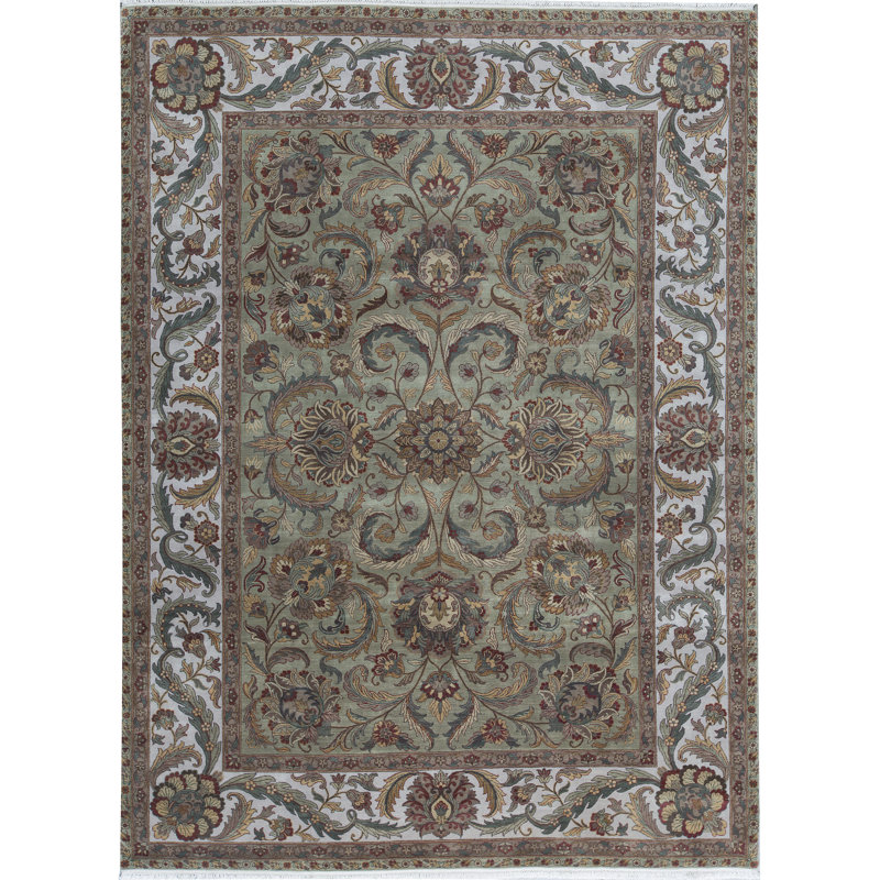 Tapis vert clair et ivoire noué à la main de haute qualité