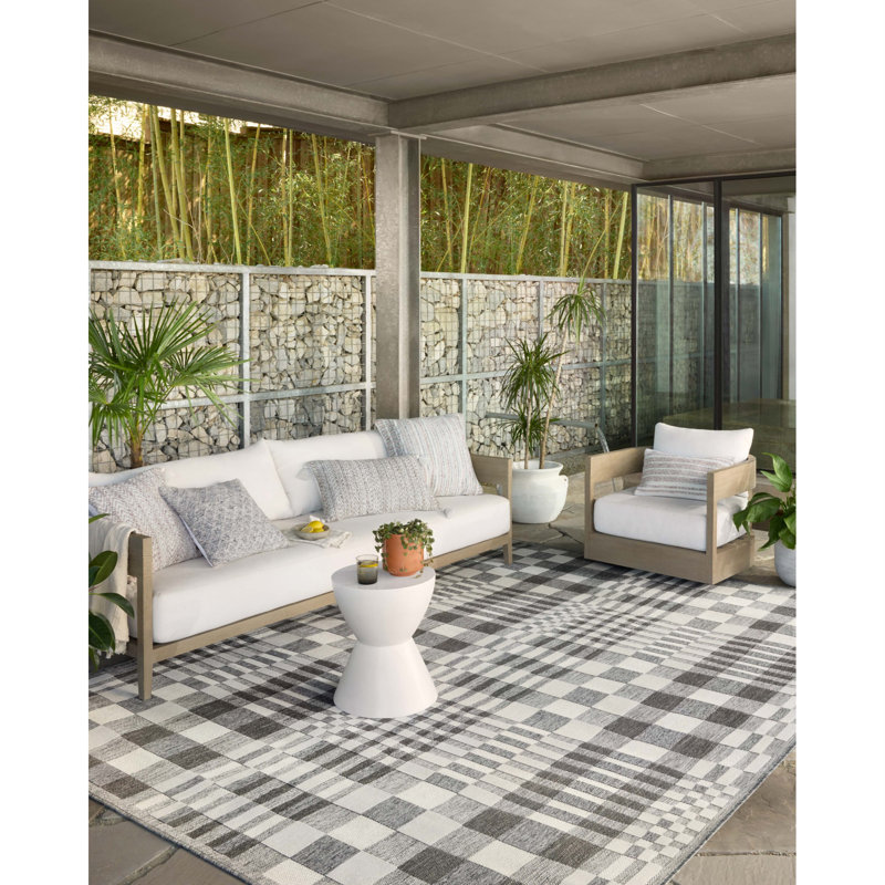 Plaid Indoor / Outdoor Rug, Square 1'6"
