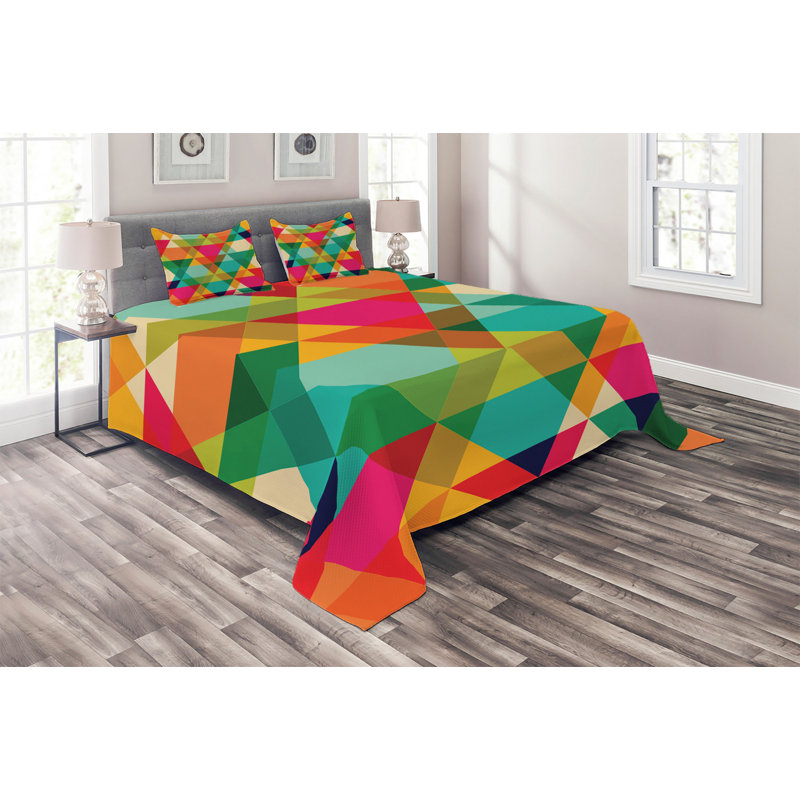 Polyester Geometric Shapes Coverlet, King Bedspread + 2 Shams