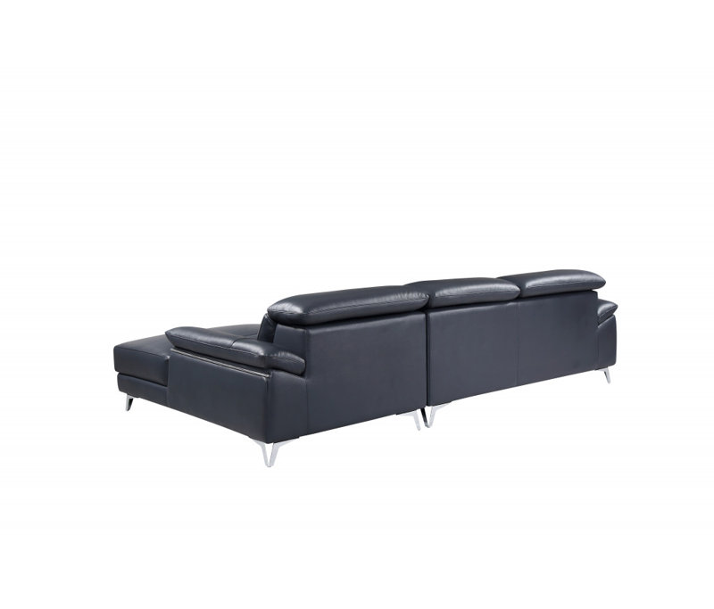 White Italian Leather L Shaped Two Piece Sofa and Chaise Sectional White Italian Leather L Shaped Two Piece Sofa and Chaise Sectional