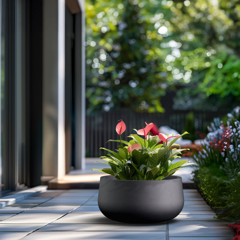 Renfrew Handmade Pot Planter, 10" H x 19" W x 19" D, Charcoal Black