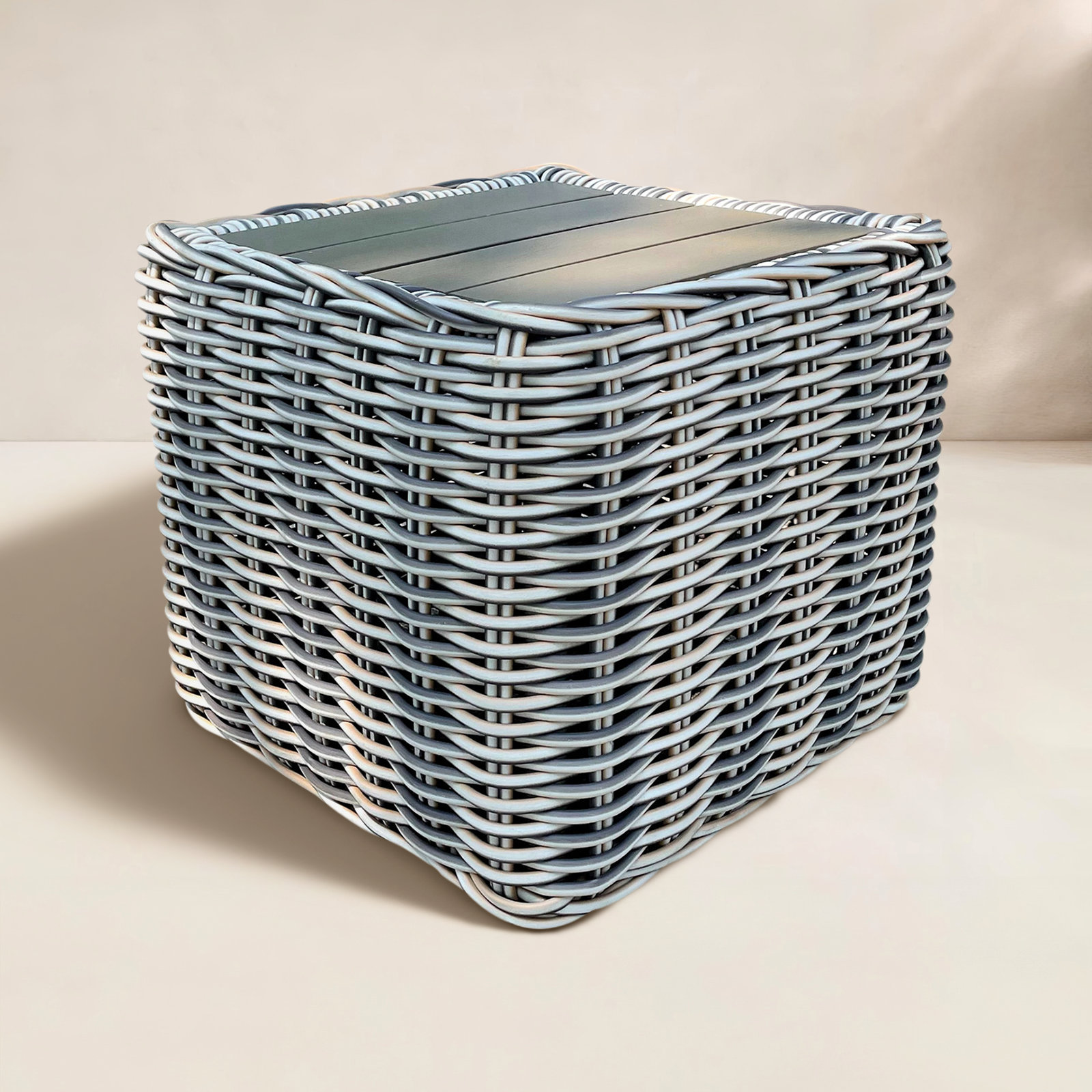 Sommer 20'' Metal Outdoor Side Table