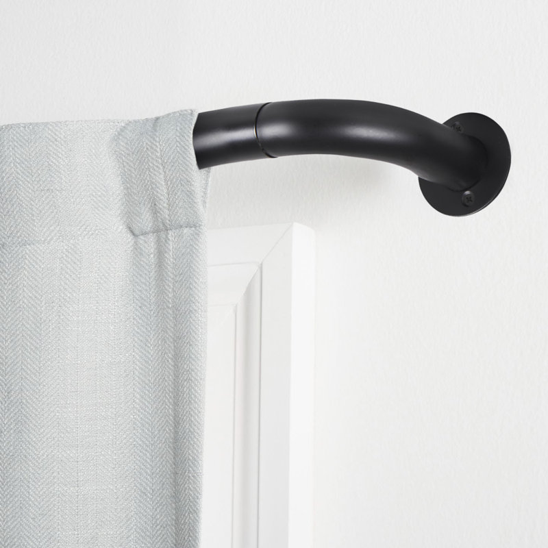 Coppell Extendable Metal Single Curtain Pole Room Darkening Curtain Rod, Matte Black, 5cm H x 70cm W x 3cm D