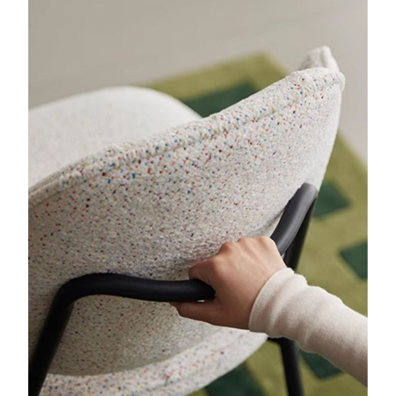 Chaise de salle à manger à dossier français en tissu français