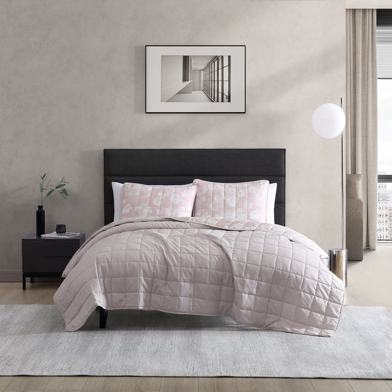 Kenneth Cole Madison Floral Pink Quilt Set, Queen Quilt + 2 Standard Shams