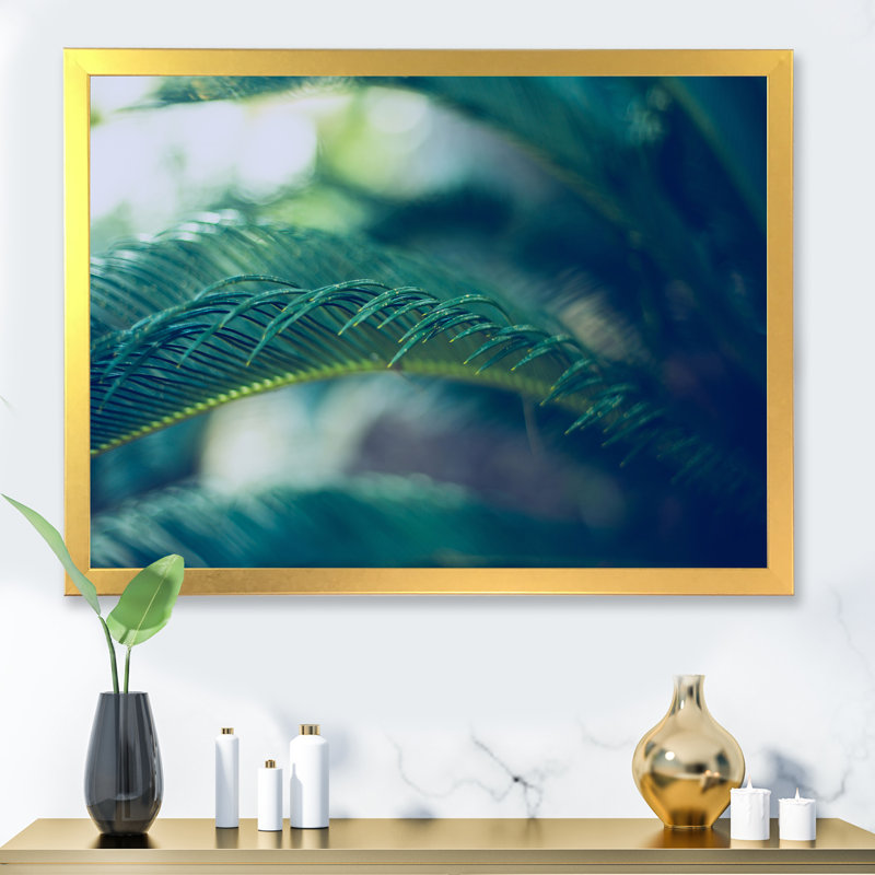 Feuilles de palmier tropicales, vert naturel - Peinture sur toile, H 16 po x l 32 po, Toile à cadre d'angle fermé doré