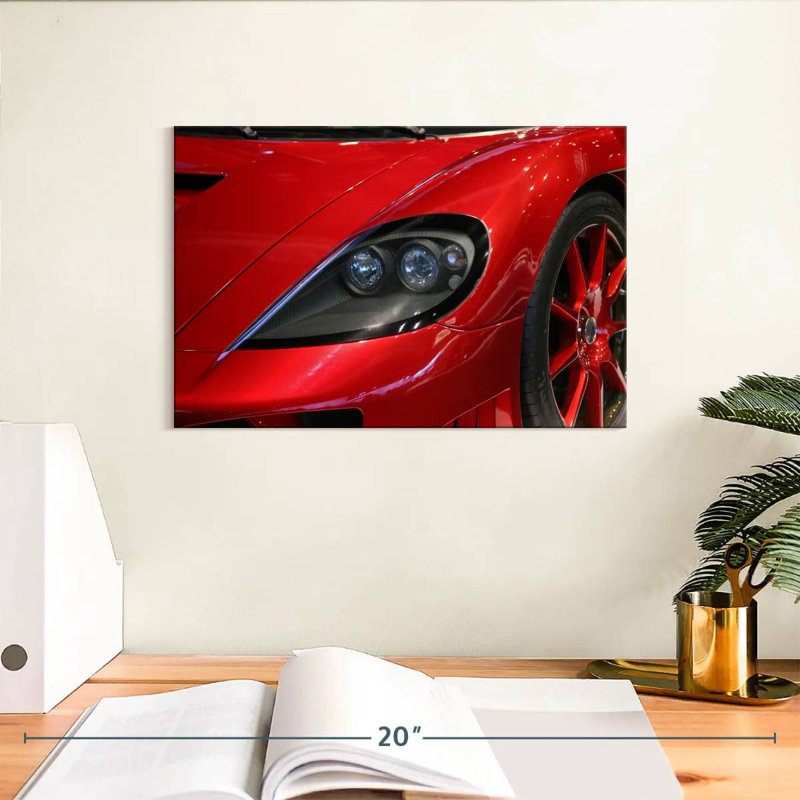 Voiture de sport rouge Mehar, H 8 po x l 12 po