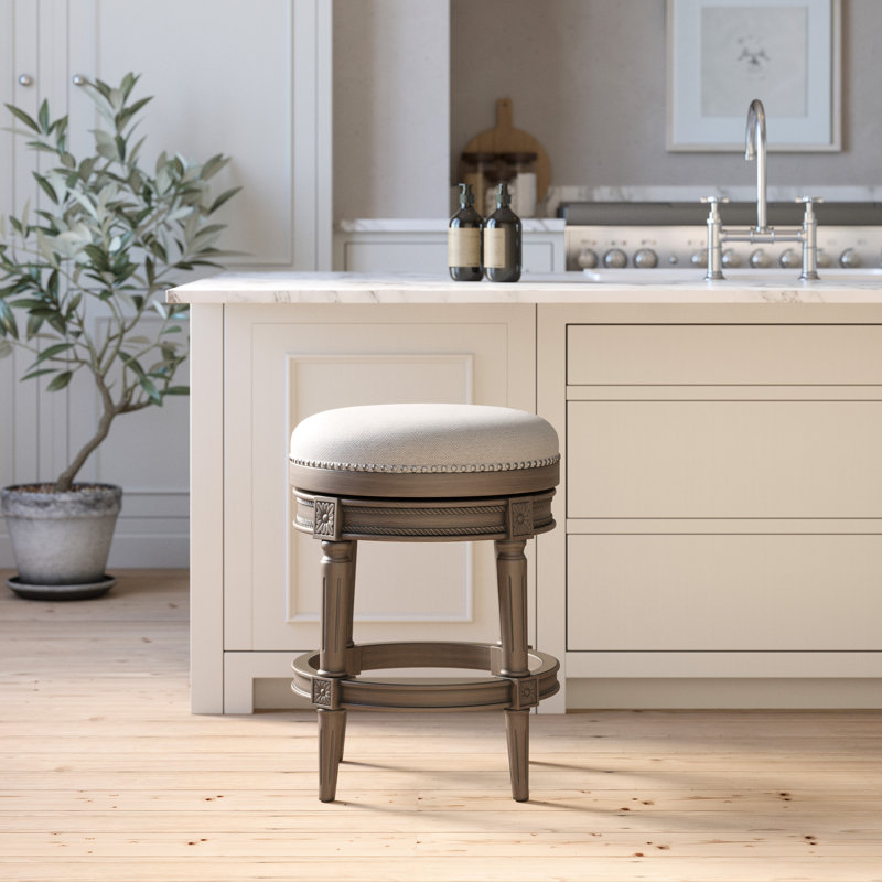 Tabouret de bar pivotant sans dossier avec finition gris patiné, fonction 360, garniture cloutée appliquée à la main, pour siège de divertissement à domicile, hauteur personnalisable, détails et repose-pieds en métal, zones parfaites