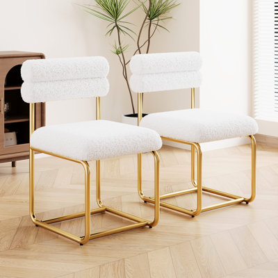 Comprend deux chaises de salle à manger blanches, un coussin épais pour le salon, un dossier ergonomique, des pieds en fer forgé doré et deux chaises en tissu élégantes, à la maison et confortables