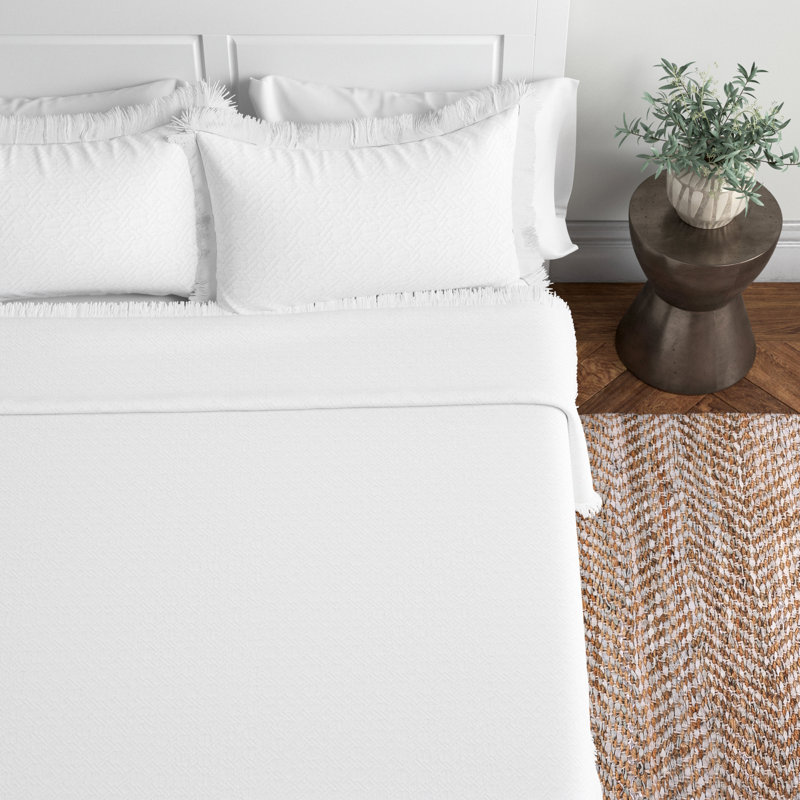 Marcine Standard Cotton Quilt Set, Full/Queen Quilt + 2 Shams, White