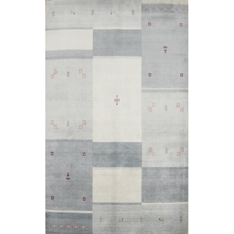 Tapis élégant de style Gabbeh 5 x 8 avec des motifs géométriques et des tons doux
