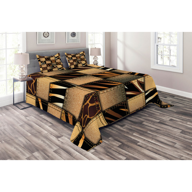 Safari Polyester Patchwork Coverlet, King Bedspread + 2 Shams