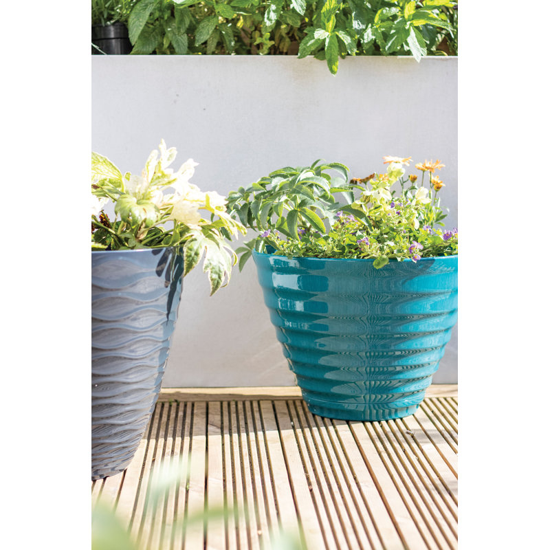 Norval Lightweight Recycled Plastic Garden Pot Planter Vale Planter with In-Built Saucer - L40 x W40 x H30 cm, Teal