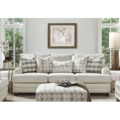 Osnaro 94" Upholstered Sofa