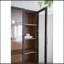 Armoire rectangulaire polyvalente avec plusieurs tablettes pour un rangement efficace