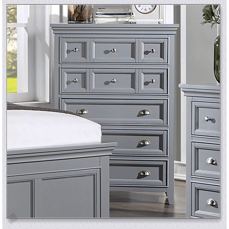 Commode à 5 tiroirs de style transitionnel avec tiroirs doublés de feutre, glissières à roulement à billes et finition grise élégante pour les chambres à coucher modernes