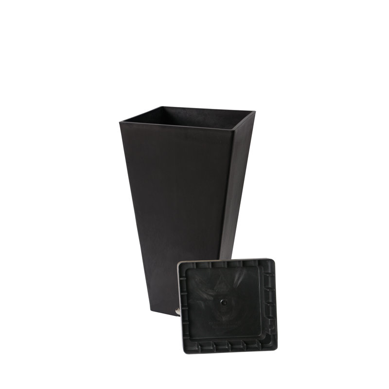 Jardinière en pot composite carrée Cara avec tablette végétale, Taupe, 32" H x 16.25" W x 16.25" D
