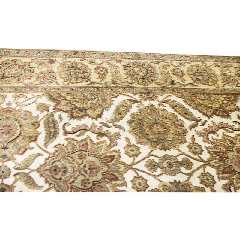 Hand Knotted Wool Area Rug in Gold And Ivory