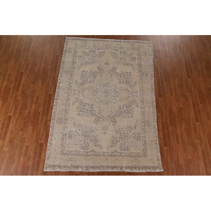 One-of-a-Kind Rectangle 6'6'' X 9'8'' 1970s Wool Area Rug in Beige