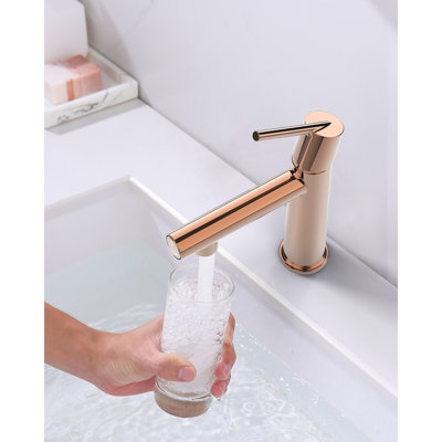 Robinet deux-en-un en zinc de style moderne pour une utilisation polyvalente dans la salle de bain