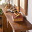 Console noyer en MDF brun, table de canapé d'entrée étroite de 55 pouces, table d'appoint minimaliste rustique avec cadre de support double, console de vestibule facile à assembler pour le couloir du salon