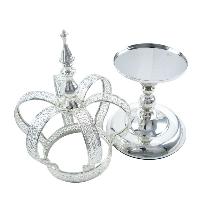 Shanon Figurines & Sculptures, 16" H x 7.5" W x 7.5" D, Silver