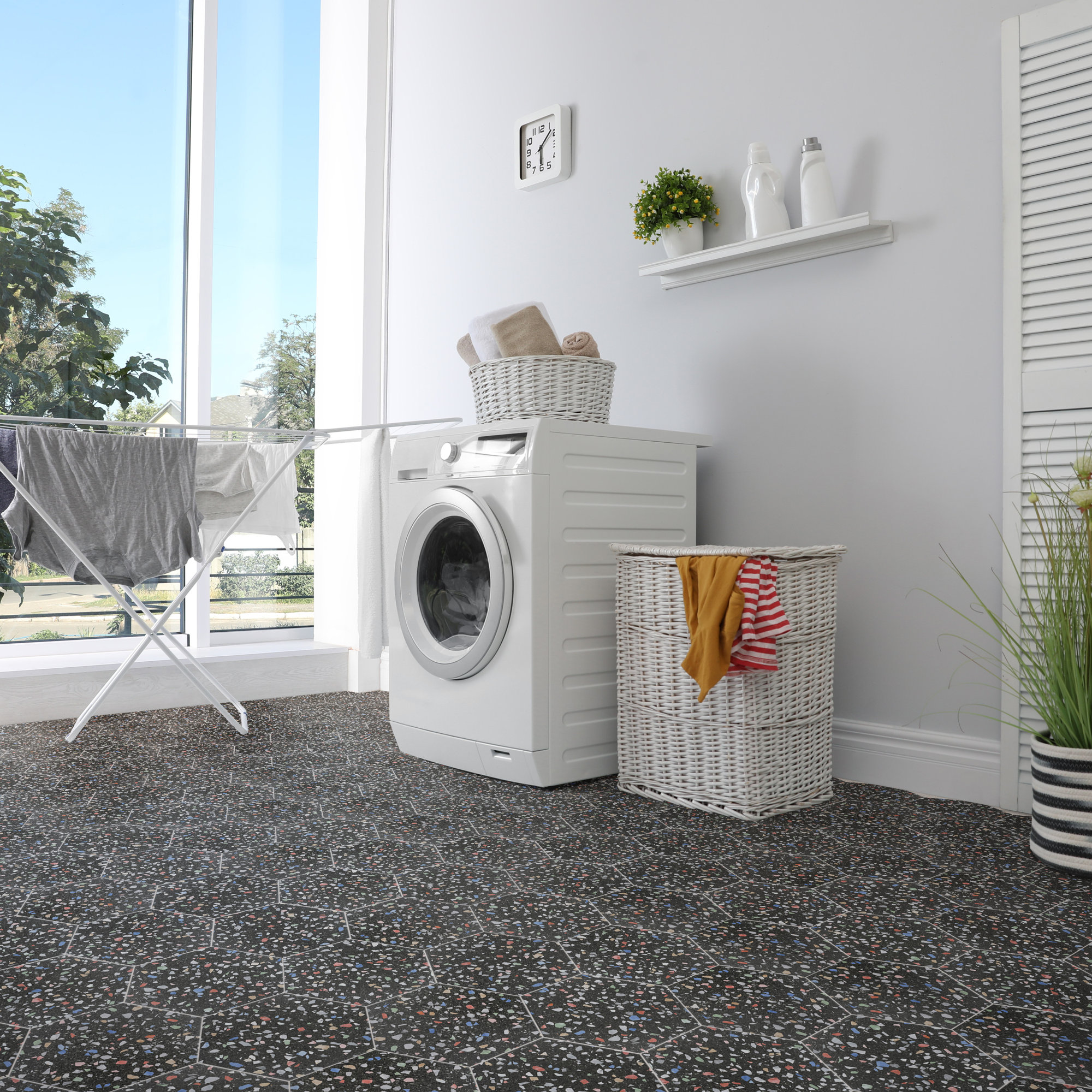 Venice 8.63" x 9.88" Porcelain Patterned Wall & Floor Tile, Black/Multi