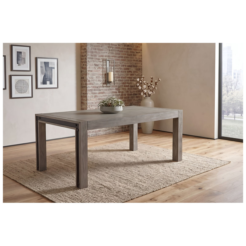 Table de salle à manger de style industriel gris et noir
