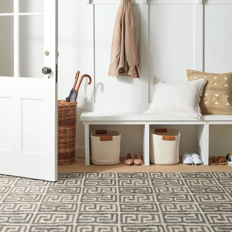 Gray and White Geometric Washable Synthetic Rug, 3' x 5'